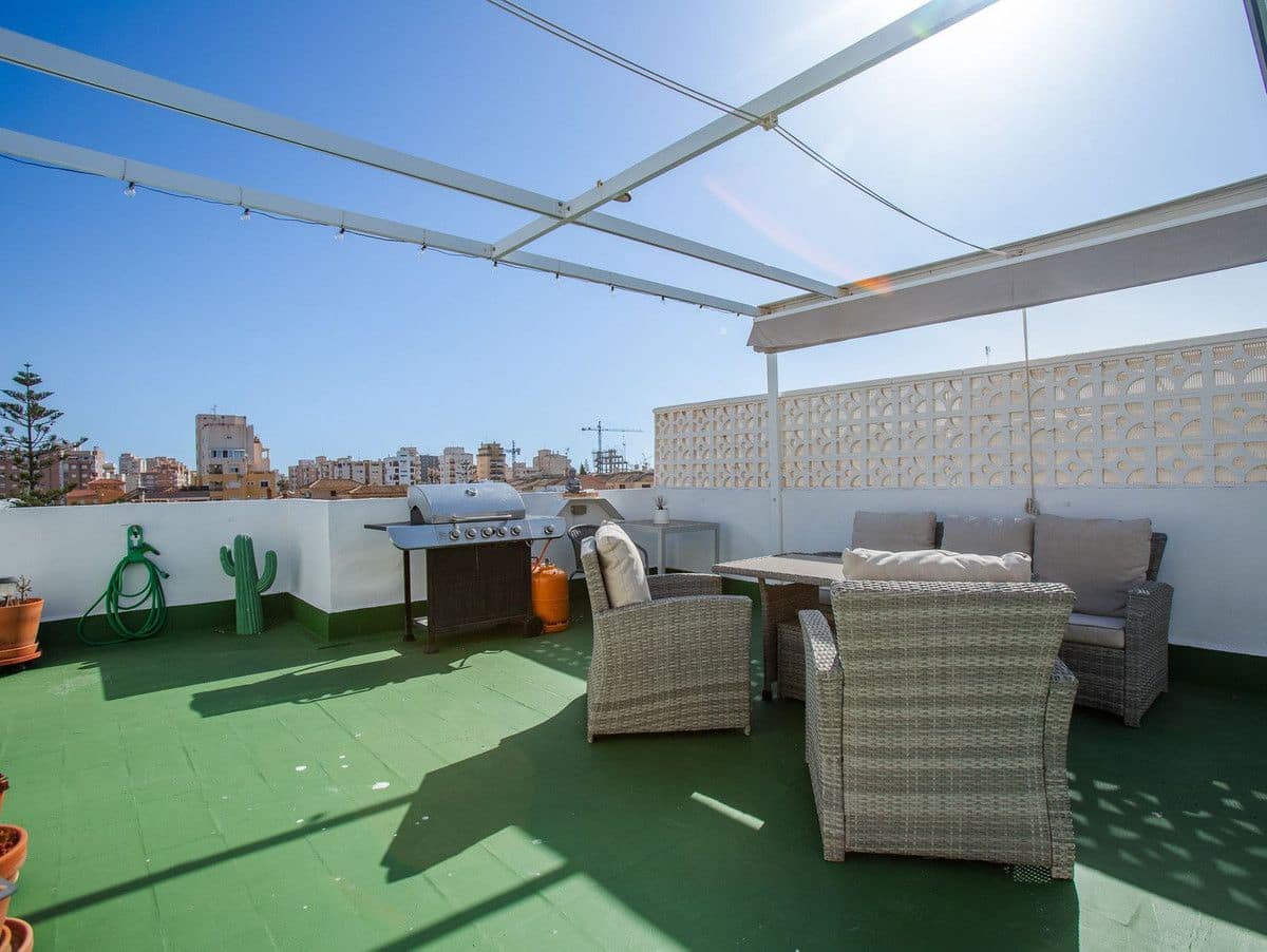 2 makuuhuone Huoneisto myytävänä paikassa Torrevieja - 145 000 € (Ref: 10069817)