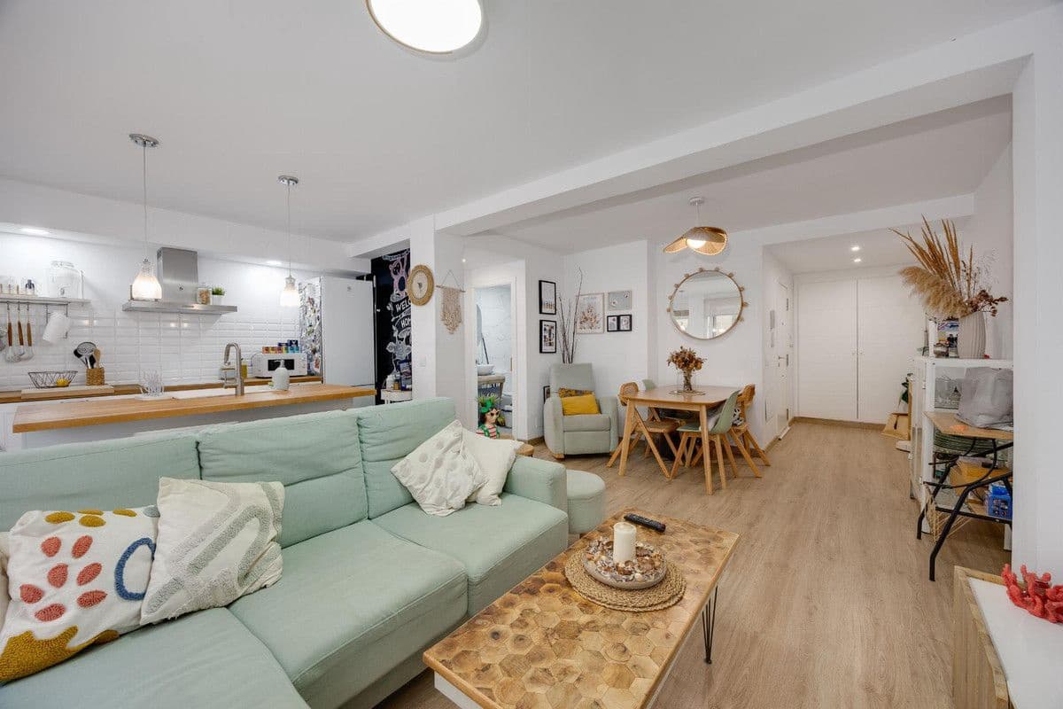 Apartamento de 3 habitaciones en La Veleta en venta - 185.000 € (Ref: 10069818)