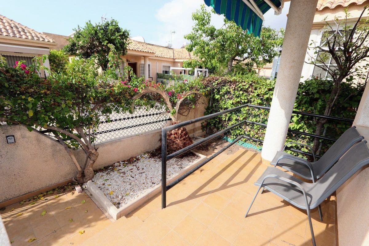 3 chambre Villa/Maison à vendre à La Zenia avec piscine - 280 000 € (Ref: 10070437)
