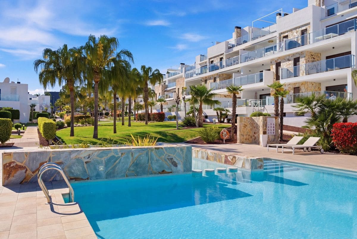 2 chambre Appartement à vendre à Orihuela Costa avec piscine - 289 000 € (Ref: 10070447)