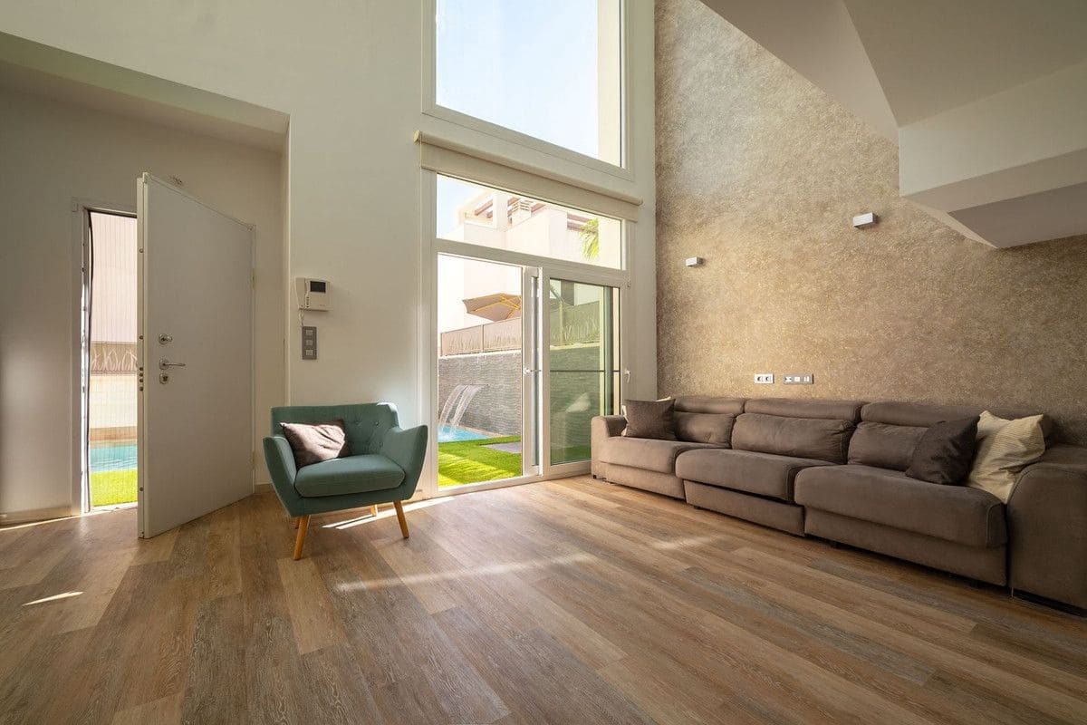 3 soveværelse Villa til salg i Rojales med swimmingpool - € 440.000 (Ref: 10070448)