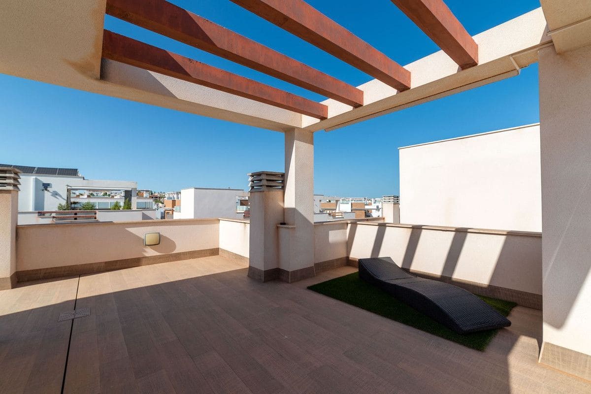 3 soveværelse Villa til salg i Rojales med swimmingpool - € 440.000 (Ref: 10070448)