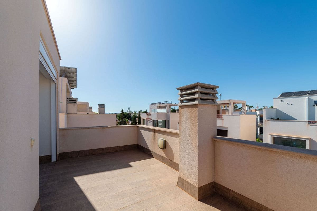 3 soveværelse Villa til salg i Rojales med swimmingpool - € 440.000 (Ref: 10070448)
