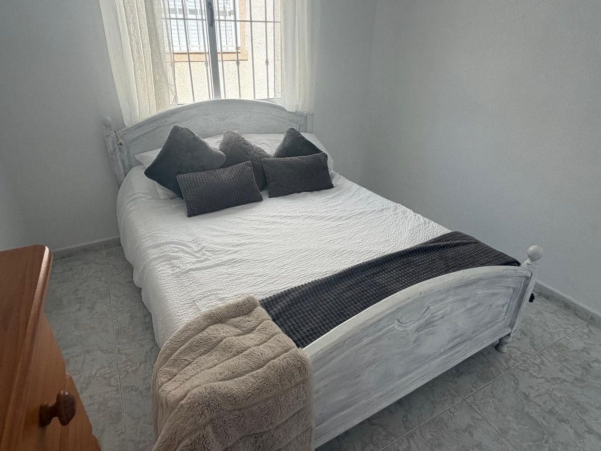 3 soveværelse Villa til salg i Rojales med swimmingpool - € 275.000 (Ref: 10070453)