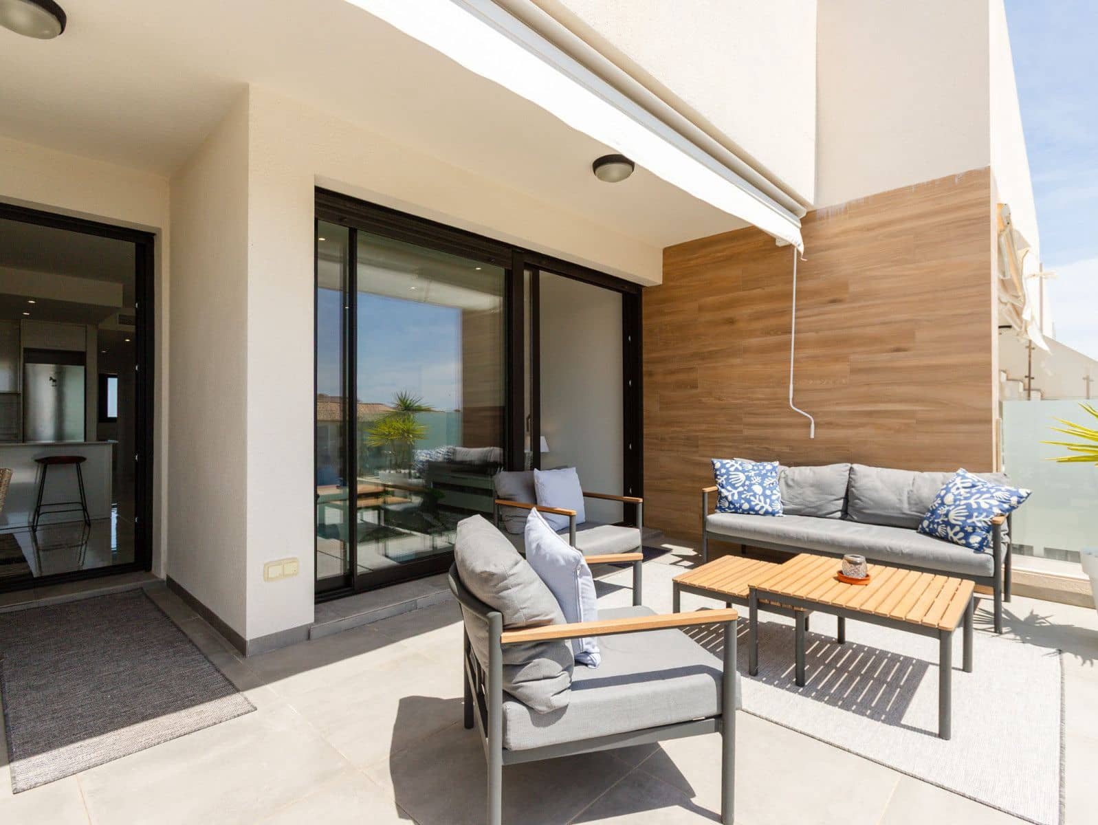2 makuuhuone Huoneisto myytävänä paikassa Filipinas - 375 000 € (Ref: 10070489)