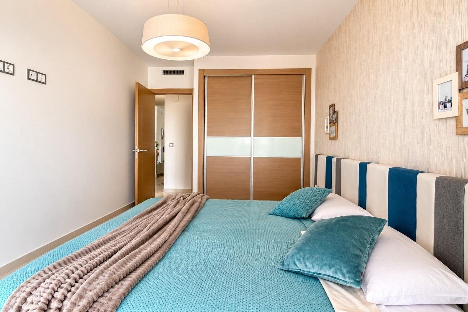 3 slaapkamer Appartement te koop in Arenales del Sol met zwembad - € 785.000 (Ref: 10070494)