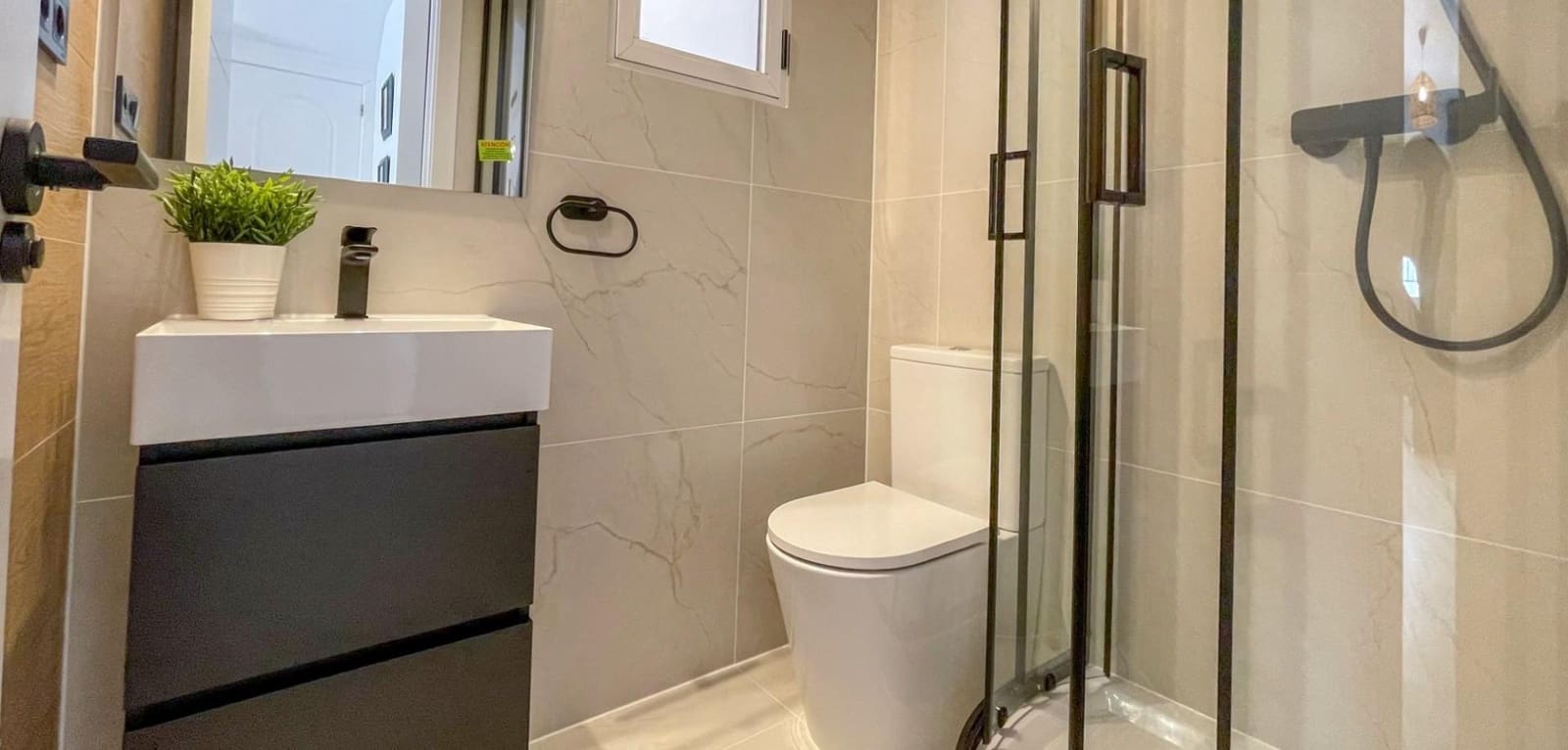 3 makuuhuone Omakotitalo myytävänä paikassa Orihuela mukana uima-altaan - 268 800 € (Ref: 10070495)