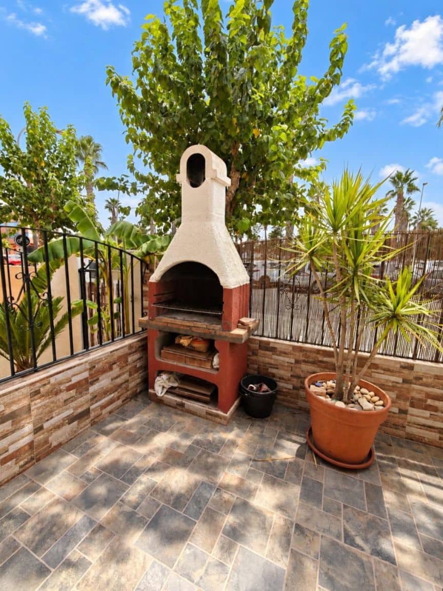 2 bedroom Apartment for sale in Los Alcazares - € 179,000 (Ref: 10070501)