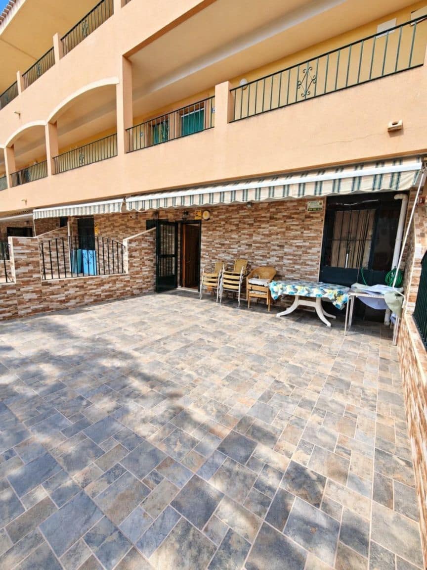 2 bedroom Apartment for sale in Los Alcazares - € 179,000 (Ref: 10070501)