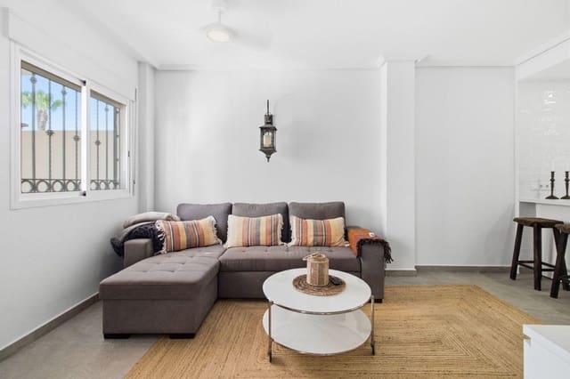 2 soveværelse Lejlighed til salg i Punta Prima, Orihuela med swimmingpool - € 189.500 (Ref: 10070537)