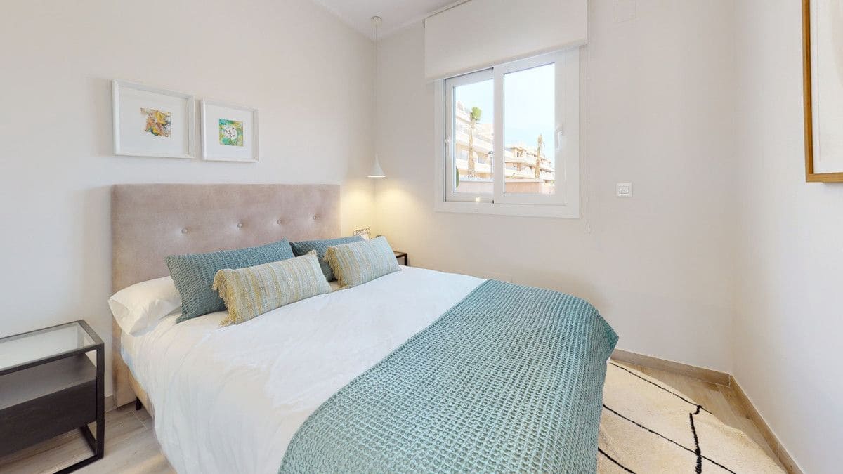 3 bedroom Villa for sale in Pilar de la Horadada with pool - € 349,900 (Ref: 10070610)