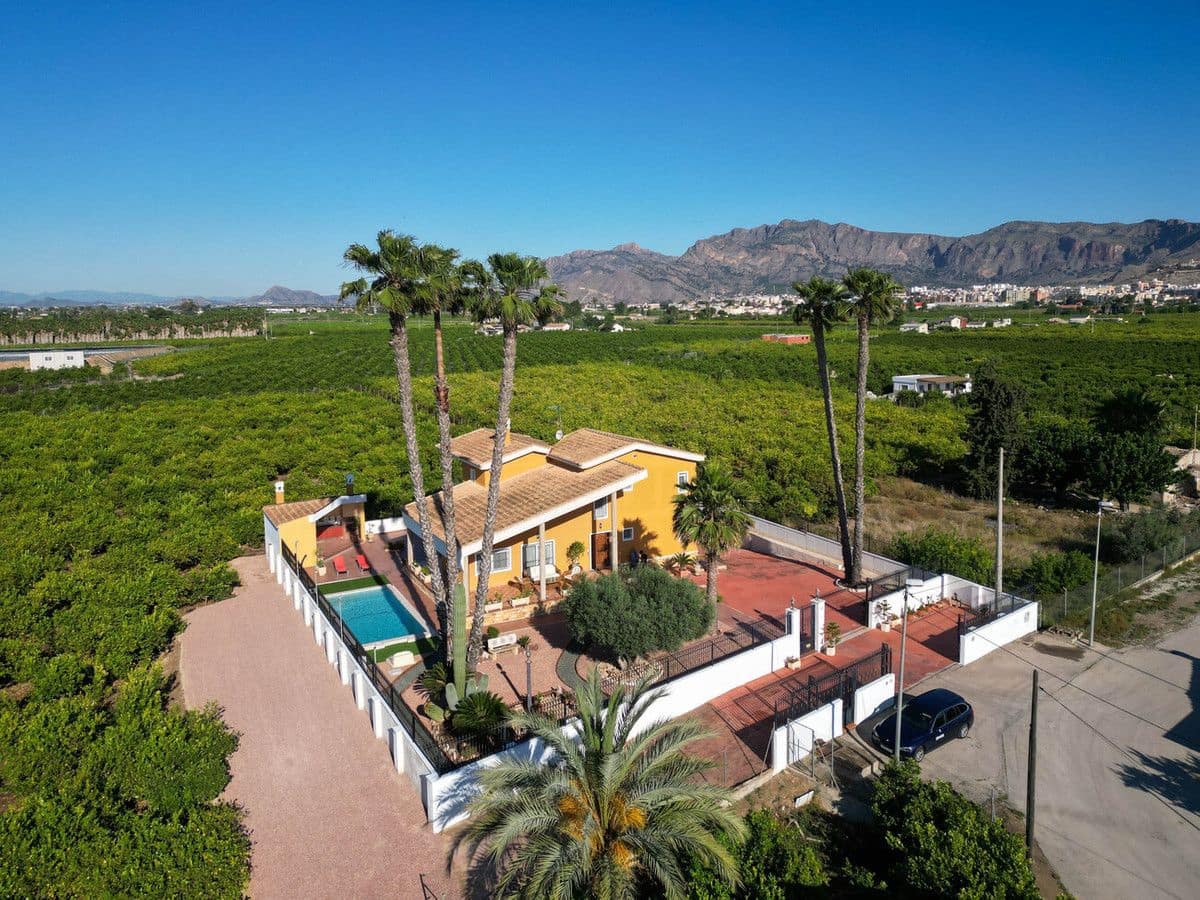 5 quarto Quinta/Casa Rural para venda em Orihuela - 649 999 € (Ref: 10070654)