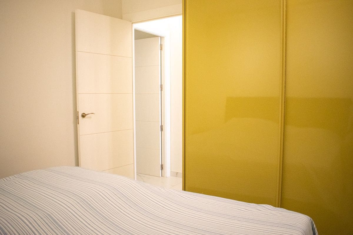 Apartamento de 2 habitaciones en Torrevieja en venta - 480.000 € (Ref: 10070663)