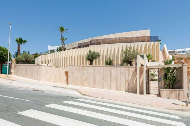 5 soveværelse Villa til salg i Bahia de Casares, Casares med swimmingpool - € 3.800.000 (Ref: 10070698)
