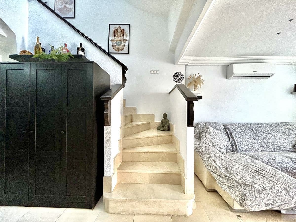 Casa de 4 habitaciones en Almoradí en venta - 230.000 € (Ref: 10070738)