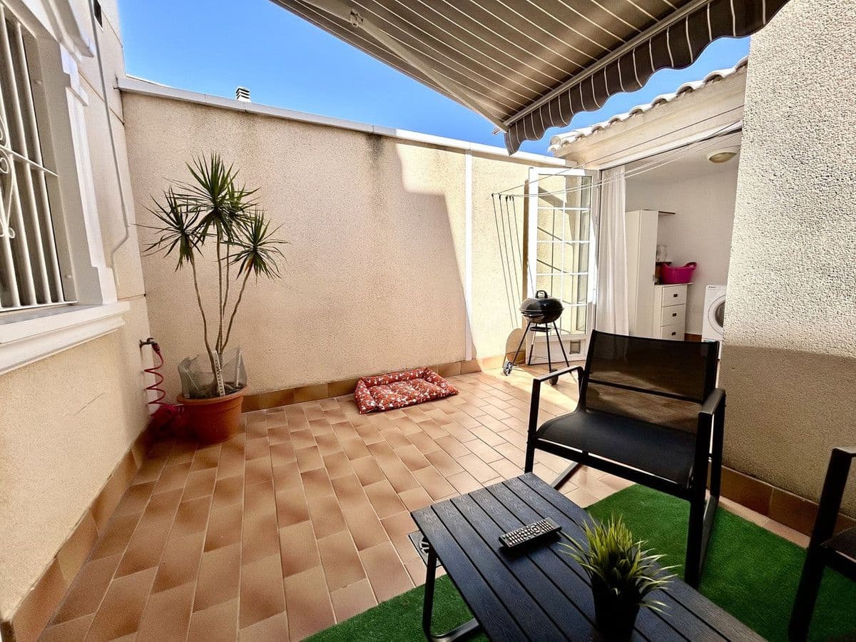 Casa de 4 habitaciones en Almoradí en venta - 230.000 € (Ref: 10070738)