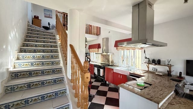5 makuuhuone Huvila myytävänä paikassa Villamartin, Orihuela - 635 000 € (Ref: 10072466)