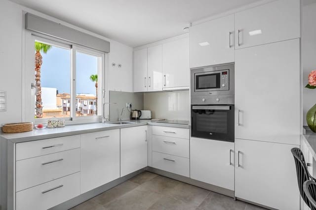 2 Zimmer Villa zu verkaufen in Punta Prima, Orihuela mit Pool - 289.000 € (Ref: 10072471)