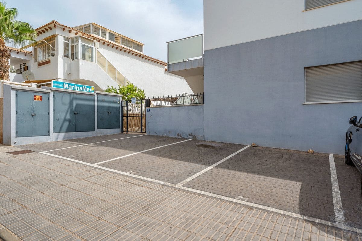 2 Zimmer Villa zu verkaufen in Orihuela Costa mit Pool - 289.000 € (Ref: 10072471)