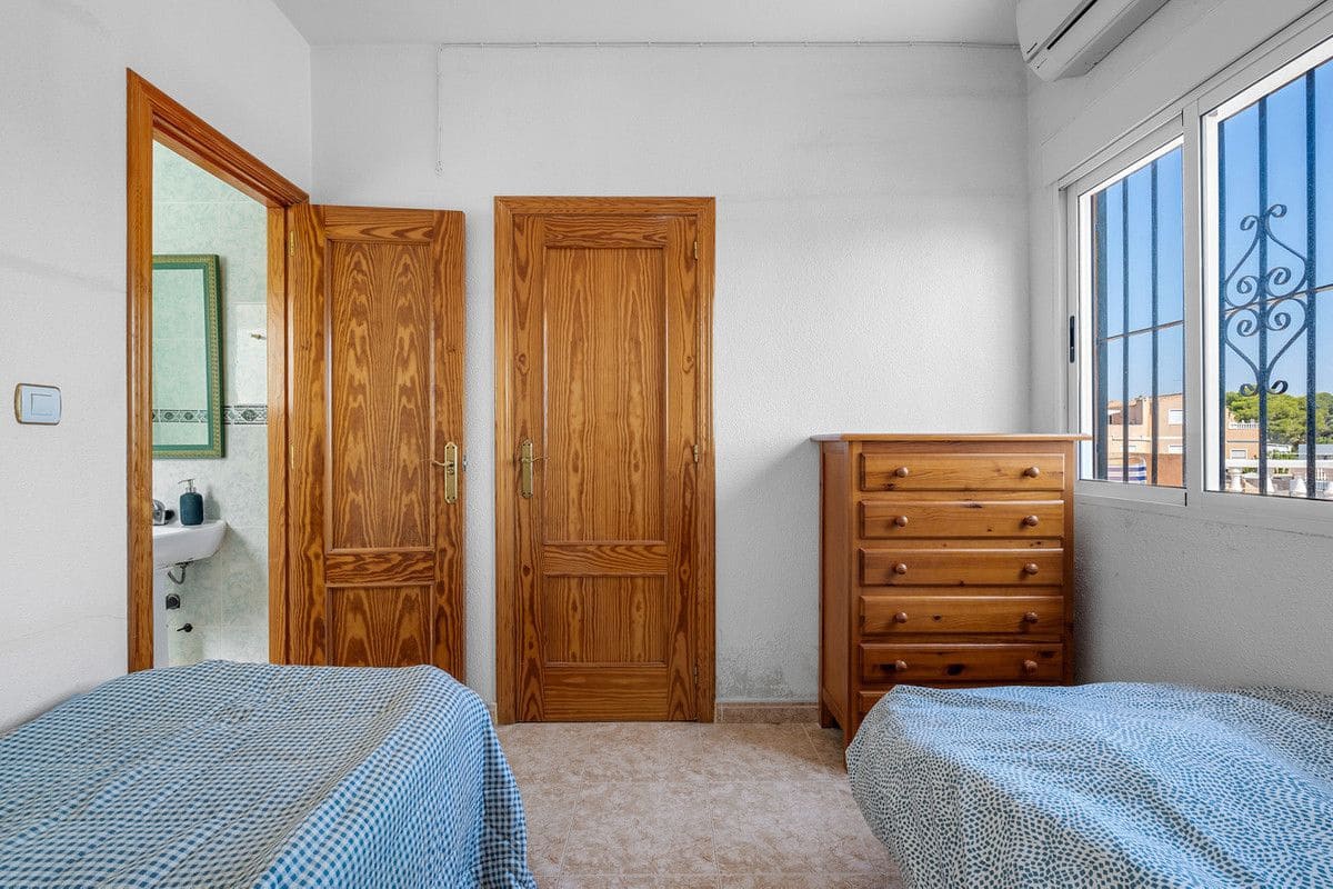 3 soverom Villa til salgs i Las Ramblas Golf med svømmebasseng - € 159 000 (Ref: 10072472)