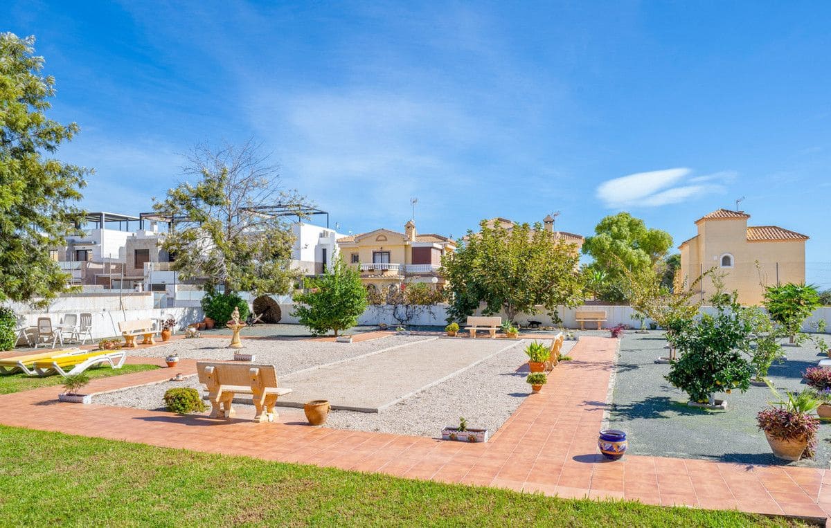 3 soverom Villa til salgs i Las Ramblas Golf med svømmebasseng - € 159 000 (Ref: 10072472)