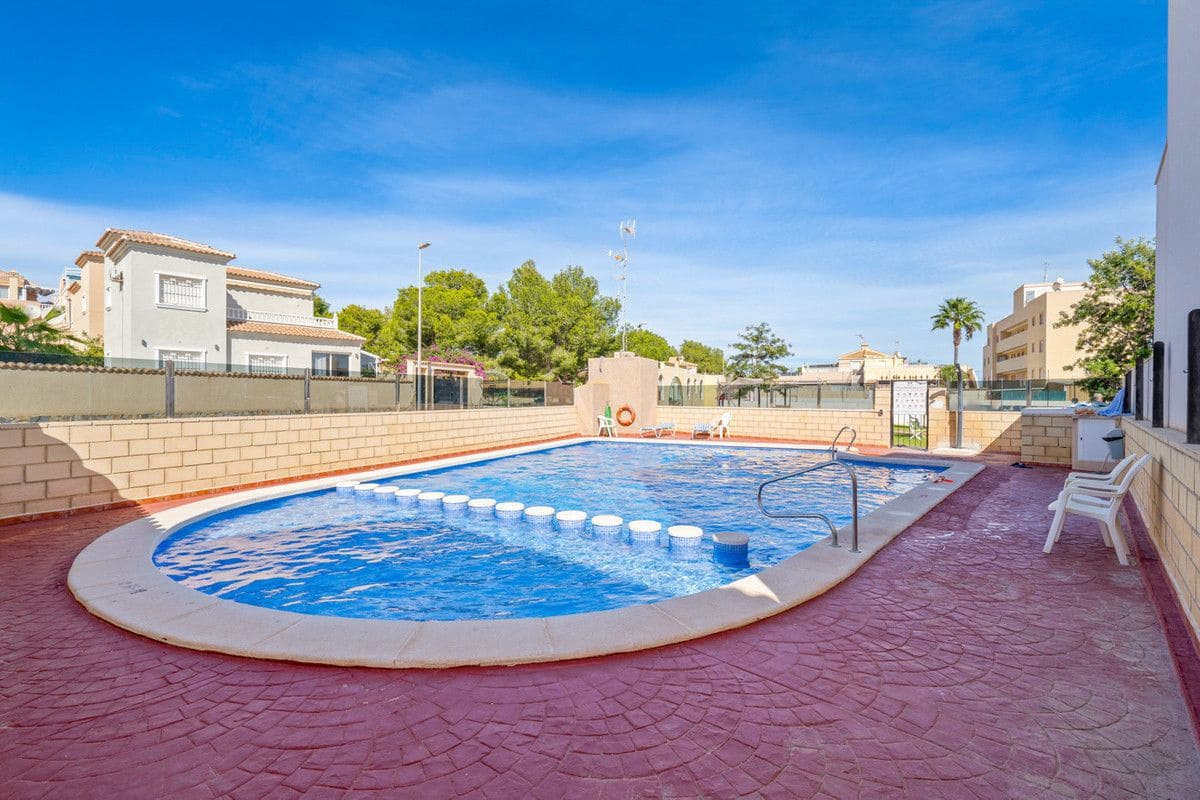 3 soverom Villa til salgs i Las Ramblas Golf med svømmebasseng - € 159 000 (Ref: 10072472)