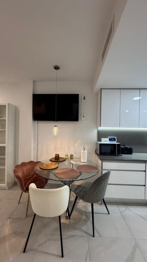 1 slaapkamer Appartement te koop in Torrevieja met zwembad - € 192.000 (Ref: 10072504)