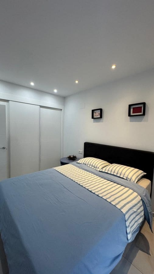 1 slaapkamer Appartement te koop in Torrevieja met zwembad - € 192.000 (Ref: 10072504)