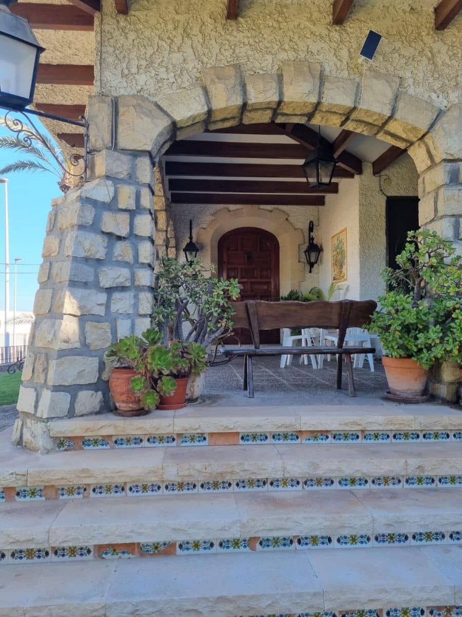 6 Zimmer Villa zu verkaufen in Alicante / Alacant Stadt - 1.350.000 € (Ref: 10072507)