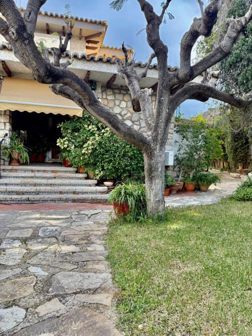6 Zimmer Villa zu verkaufen in Alicante / Alacant Stadt - 1.350.000 € (Ref: 10072507)
