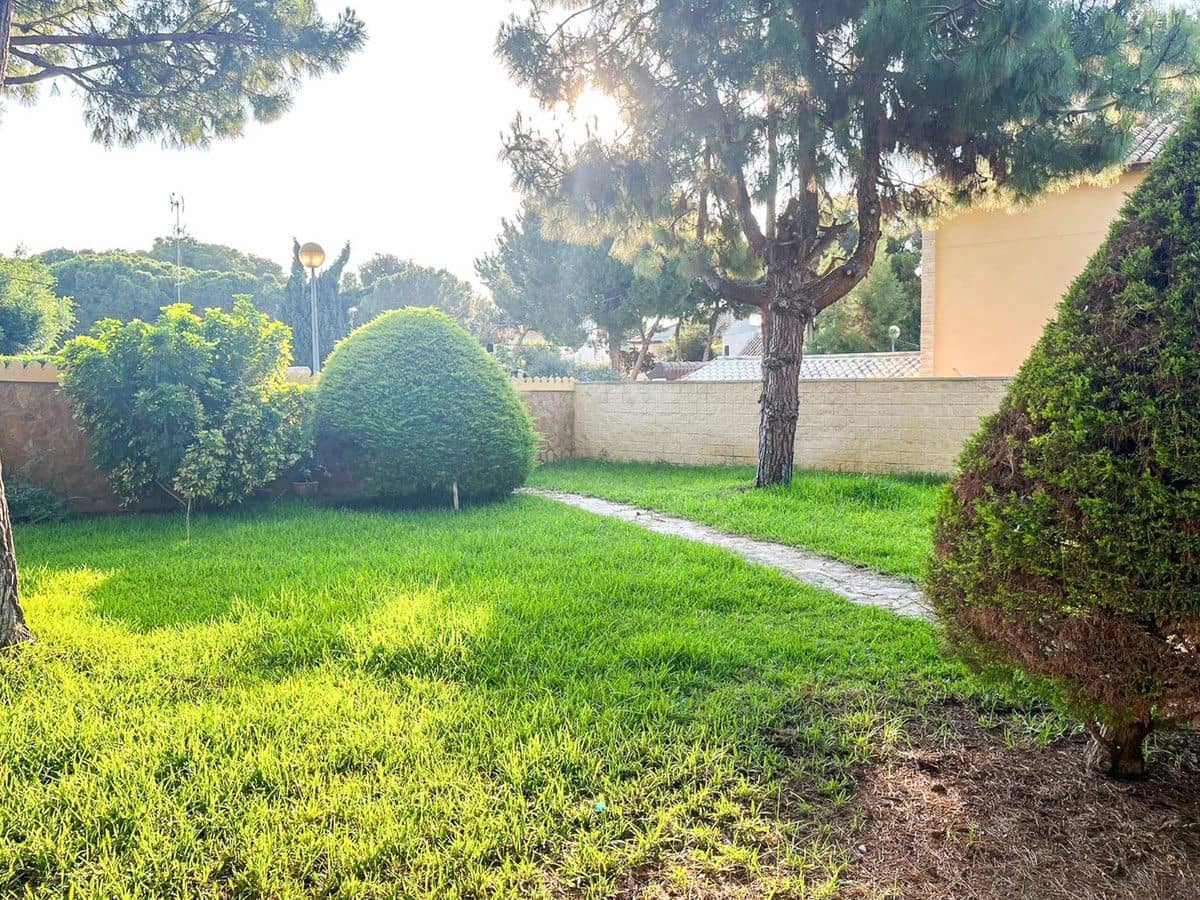 Chalet de 4 habitaciones en Orihuela Costa en venta - 824.000 € (Ref: 10072508)