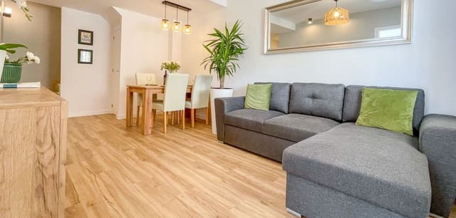 Adosado de 3 habitaciones en Los Balcones - Los Altos, Torrevieja en venta con piscina - 268.800 € (Ref: 10072539)