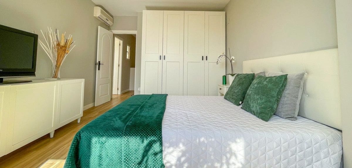 Adosado de 3 habitaciones en Torrevieja en venta con piscina - 268.800 € (Ref: 10072539)