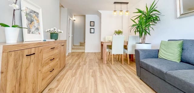 Adosado de 3 habitaciones en Los Balcones - Los Altos, Torrevieja en venta con piscina - 268.800 € (Ref: 10072539)