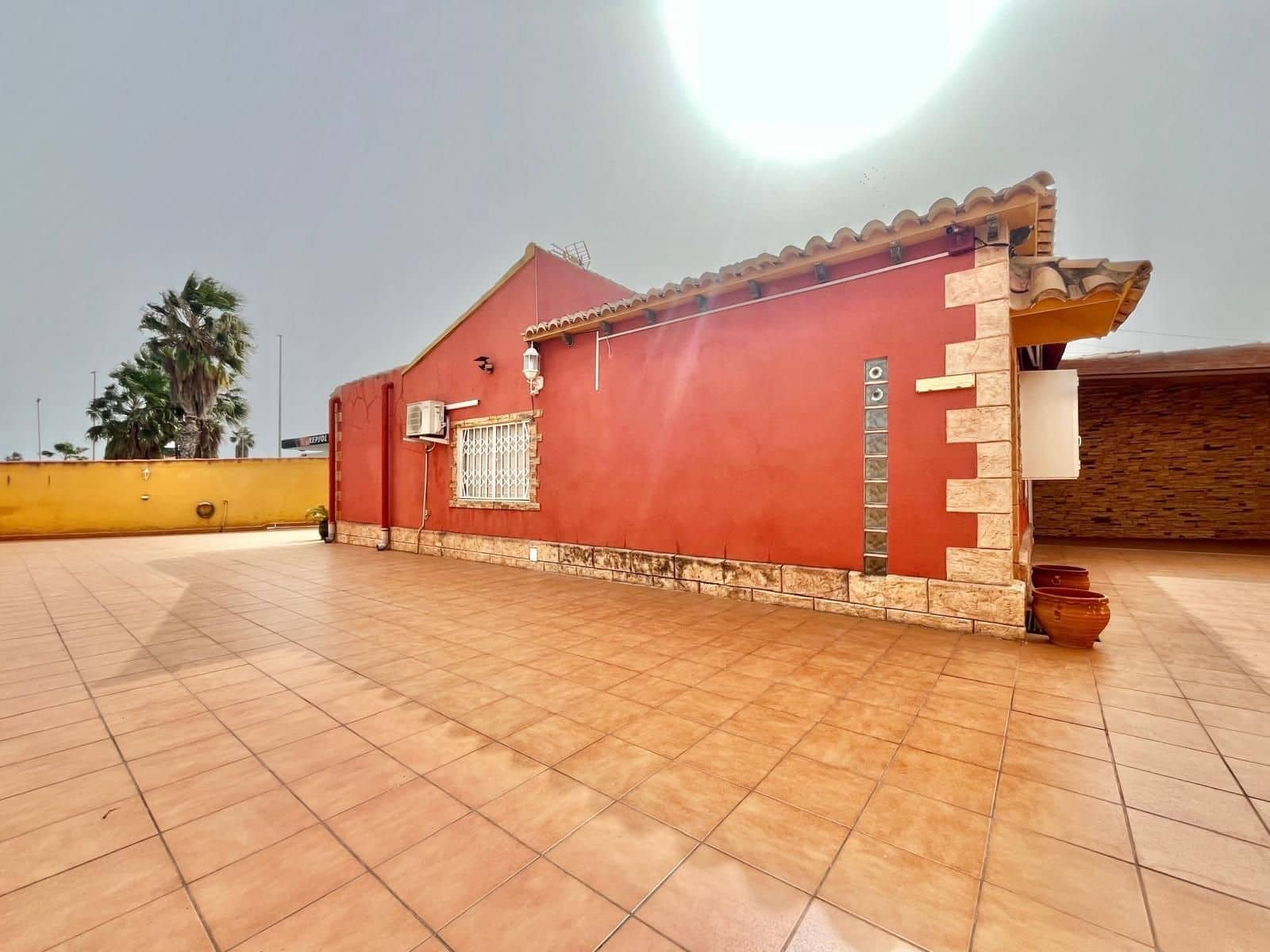 2 bedroom Villa for sale in Torrevieja with pool - € 240,000 (Ref: 10075470)