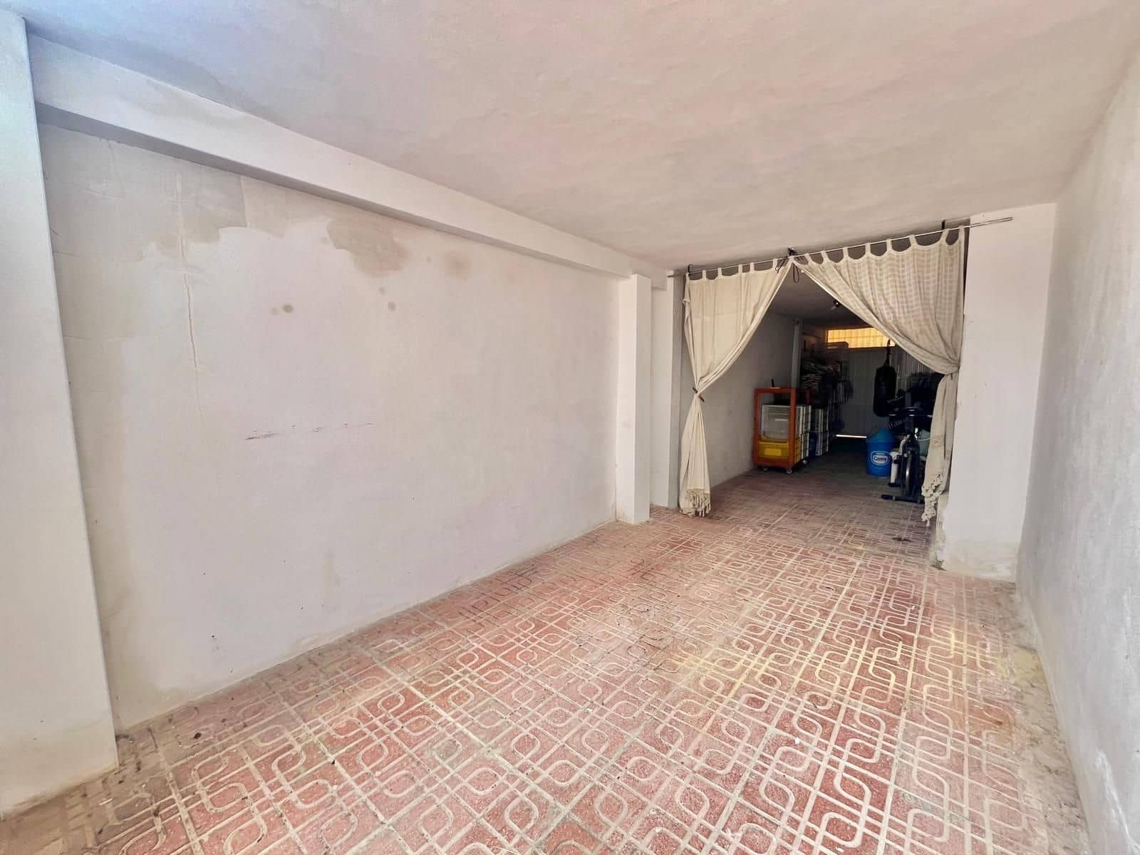 2 bedroom Villa for sale in Torrevieja with pool - € 240,000 (Ref: 10075470)