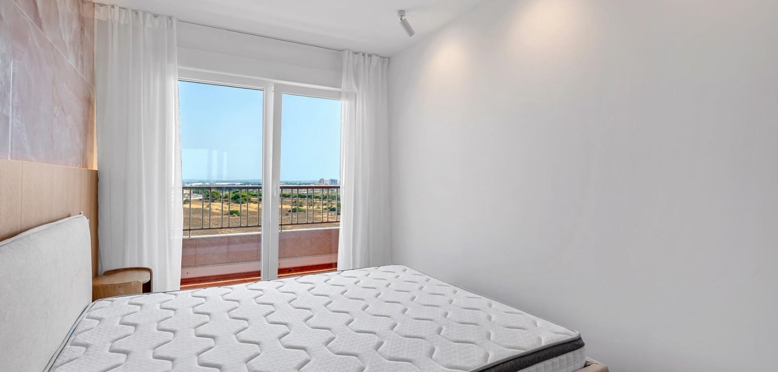 2 slaapkamer Appartement te koop in Punta Prima met zwembad - € 225.000 (Ref: 10077969)