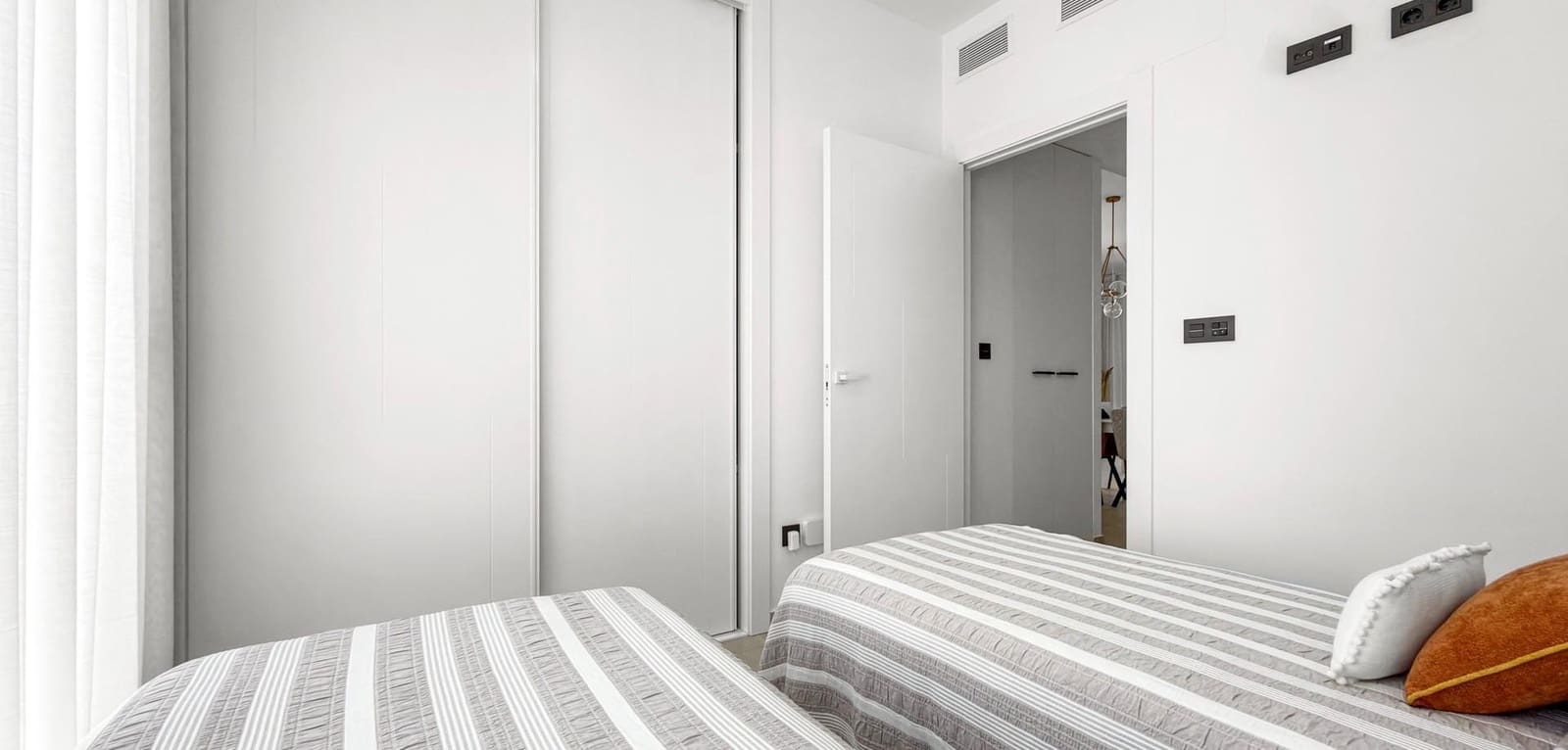 2 Zimmer Apartment zu verkaufen in Los Balcones mit Pool - 299.000 € (Ref: 10077999)