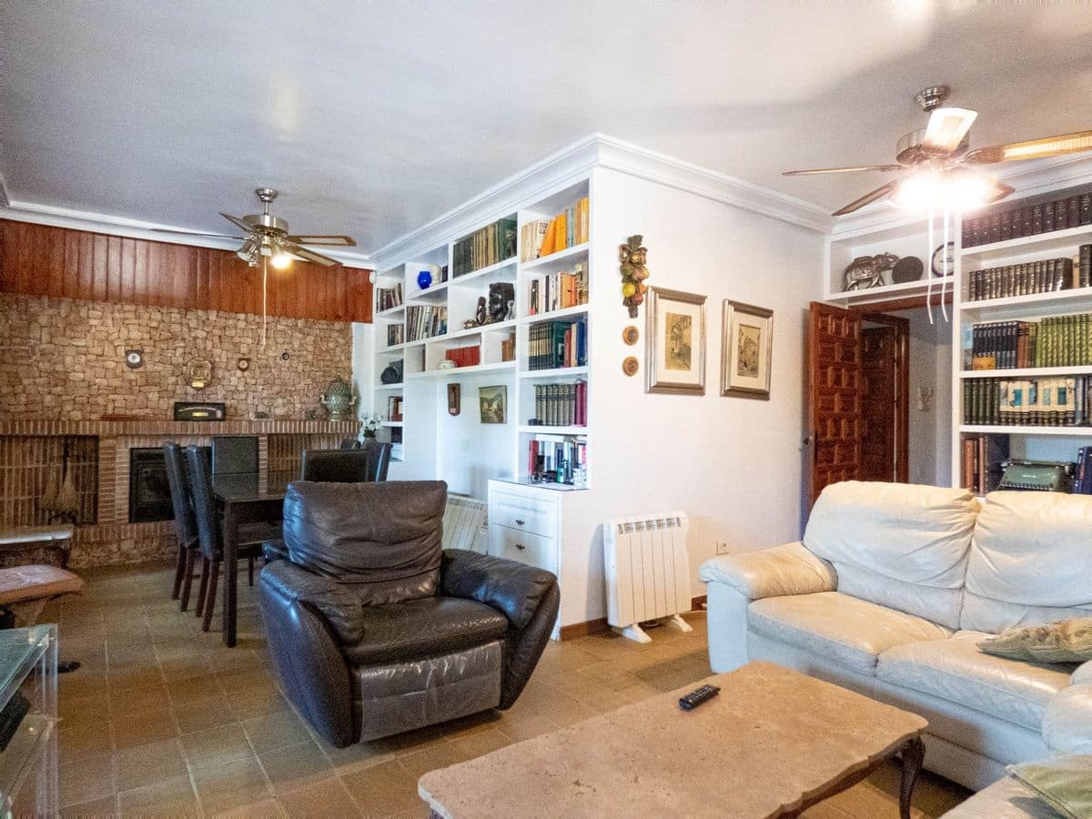 6 makuuhuone Huvila myytävänä paikassa Orihuela Costa mukana uima-altaan - 945 000 € (Ref: 10078012)