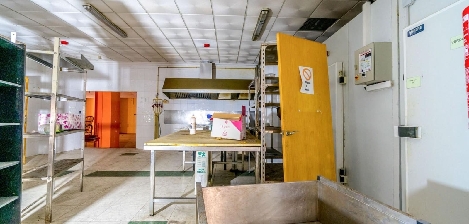 1 camera da letto Commerciale in vendita in Torrevieja - 390.000 € (Rif: 10078020)
