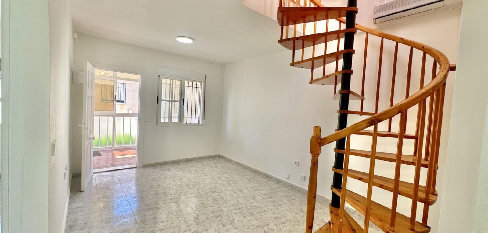 2 soverom Leilighet til salgs i Playa Flamenca med svømmebasseng - € 139 000 (Ref: 10078028)