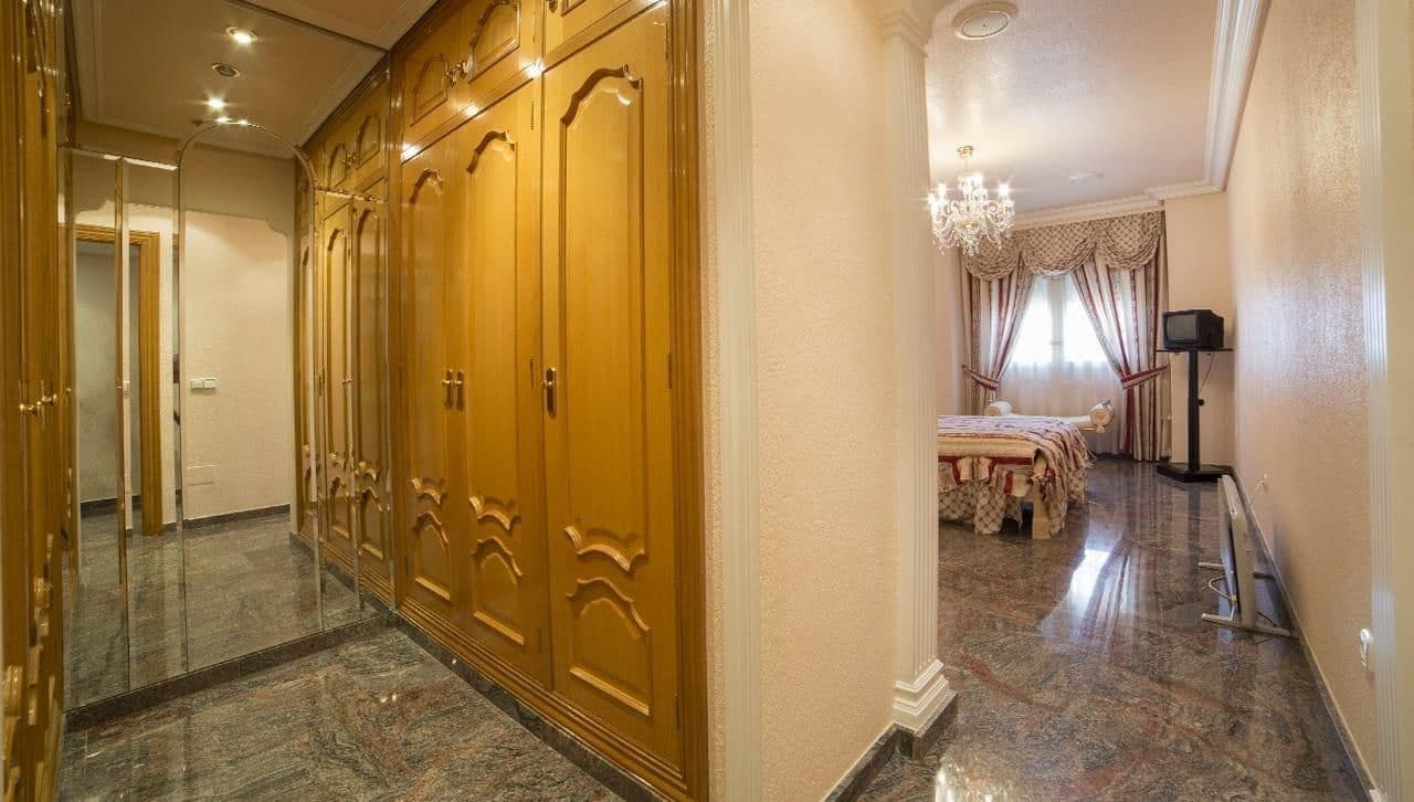 5 sypialnia Dom na sprzedaż w Los Alcazares - 445 000 € (Ref: 10079781)