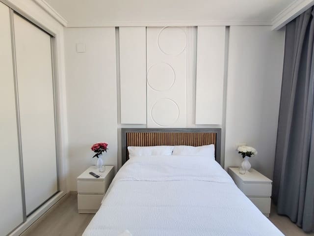3 bedroom Apartment for sale in Playa del Acequión, Torrevieja - € 185,500 (Ref: 10080628)