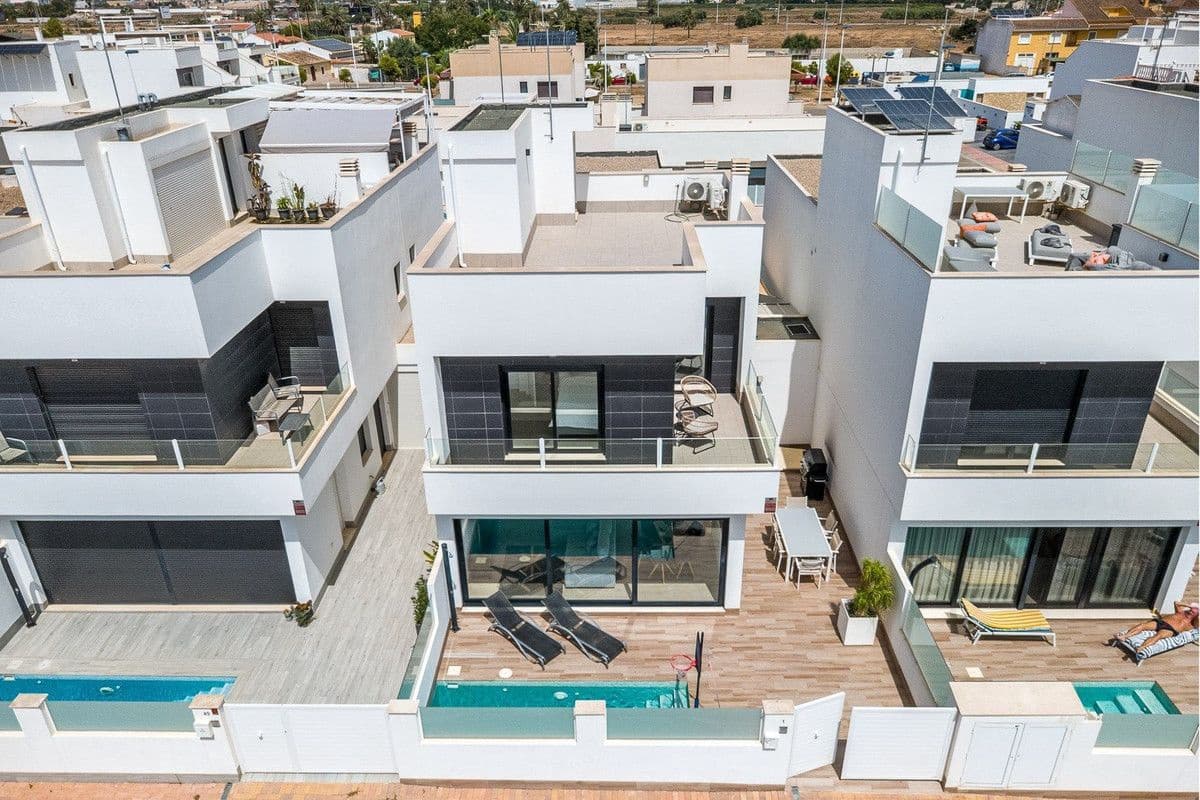 3 makuuhuone Huvila myytävänä paikassa San Pedro del Pinatar - 400 000 € (Ref: 10080858)