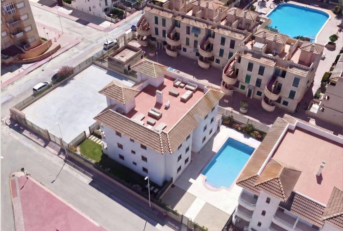 2 soveværelse Lejlighed til salg i Puerto de Mazarron med swimmingpool - € 156.000 (Ref: 10080868)