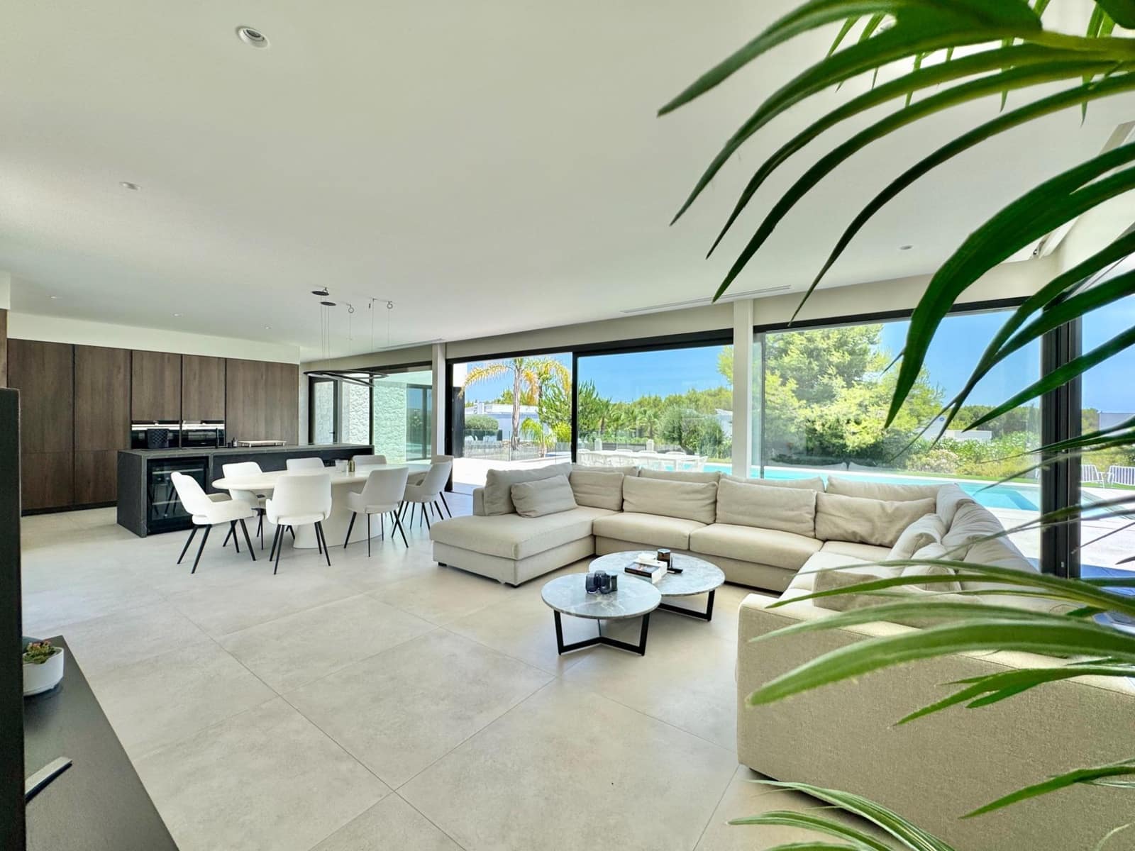 Chalet de 4 habitaciones en Las Colinas Golf en venta con piscina - 1.950.000 € (Ref: 10085126)