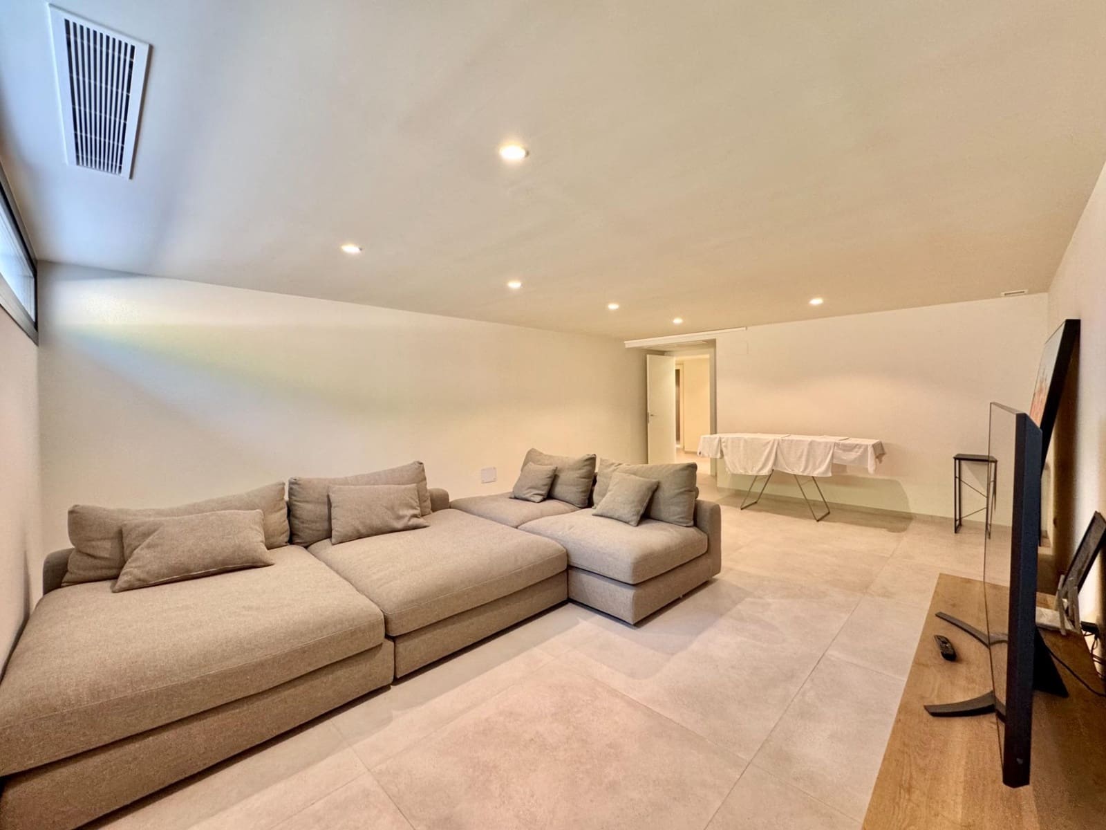 Chalet de 4 habitaciones en Las Colinas Golf en venta con piscina - 1.950.000 € (Ref: 10085126)