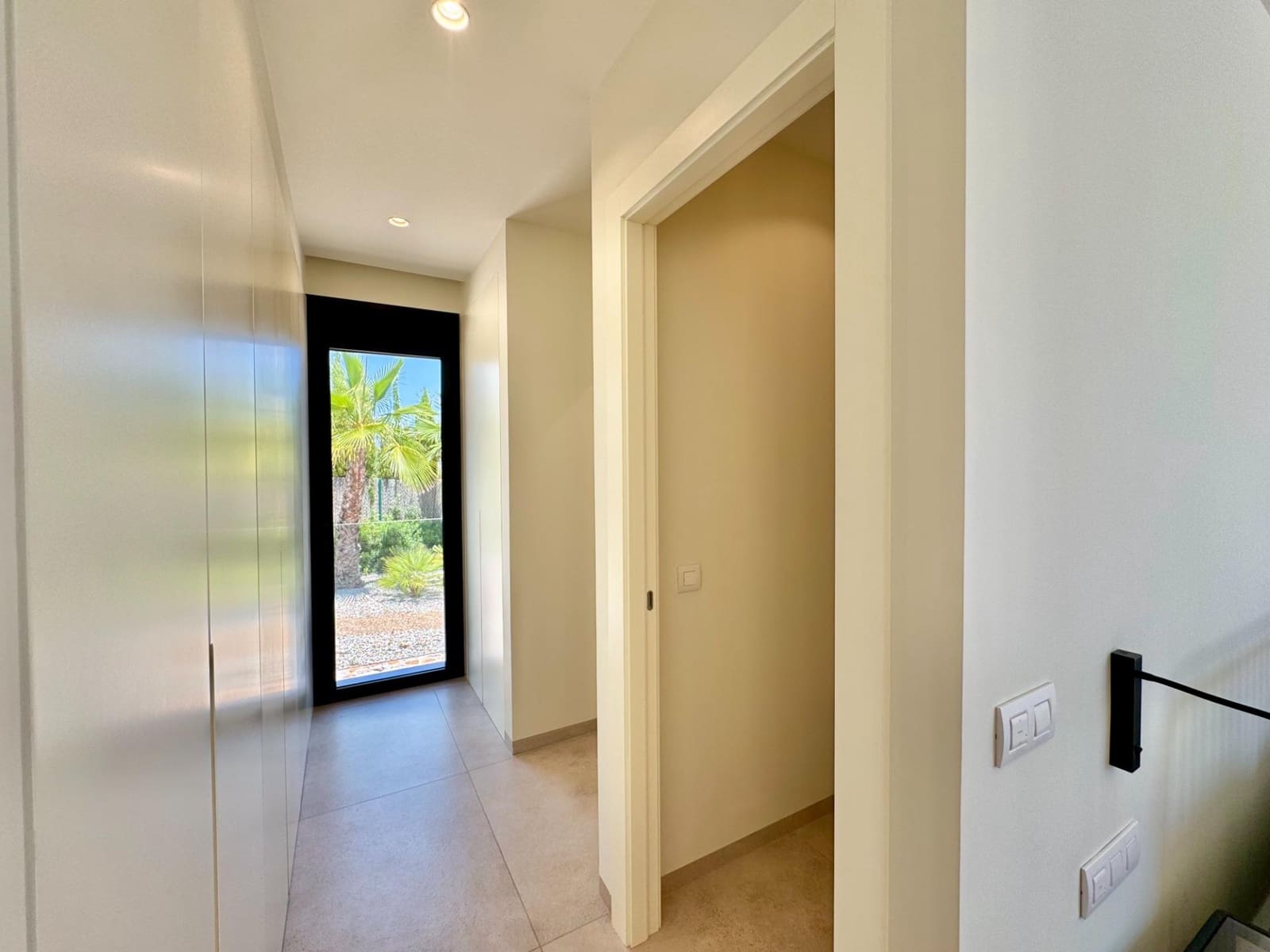 Chalet de 4 habitaciones en Las Colinas Golf en venta con piscina - 1.950.000 € (Ref: 10085126)