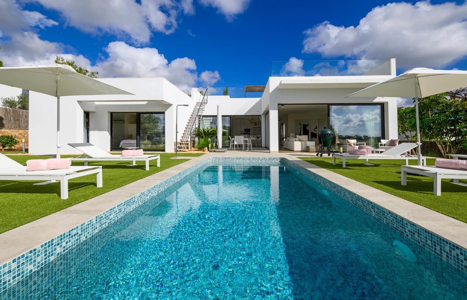 3 slaapkamer Villa te koop in Las Colinas Golf met zwembad - € 1.790.000 (Ref: 10085128)
