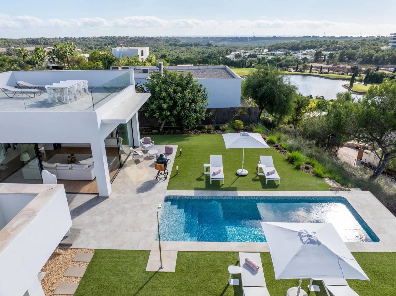 3 slaapkamer Villa te koop in Las Colinas Golf met zwembad - € 1.790.000 (Ref: 10085128)